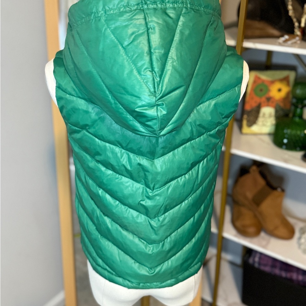 Arnold Palmer  Women's Green With Hoodie‎ Puffer Vest Size XS youth large golf - Picture 3 of 6